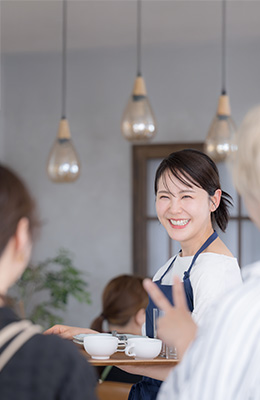 スタッフシーン